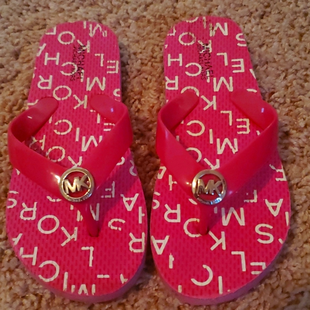 Micheal kors size 1 pink shoe